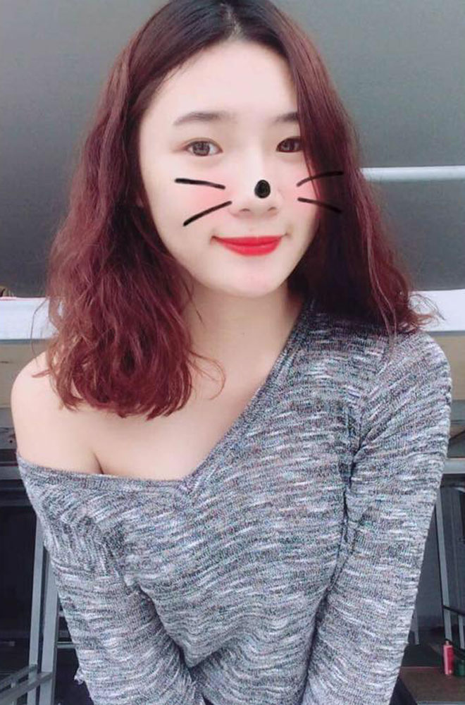 Cô gái xinh đẹp Facetime thân mật với Công Phượng chia sẻ sự thật